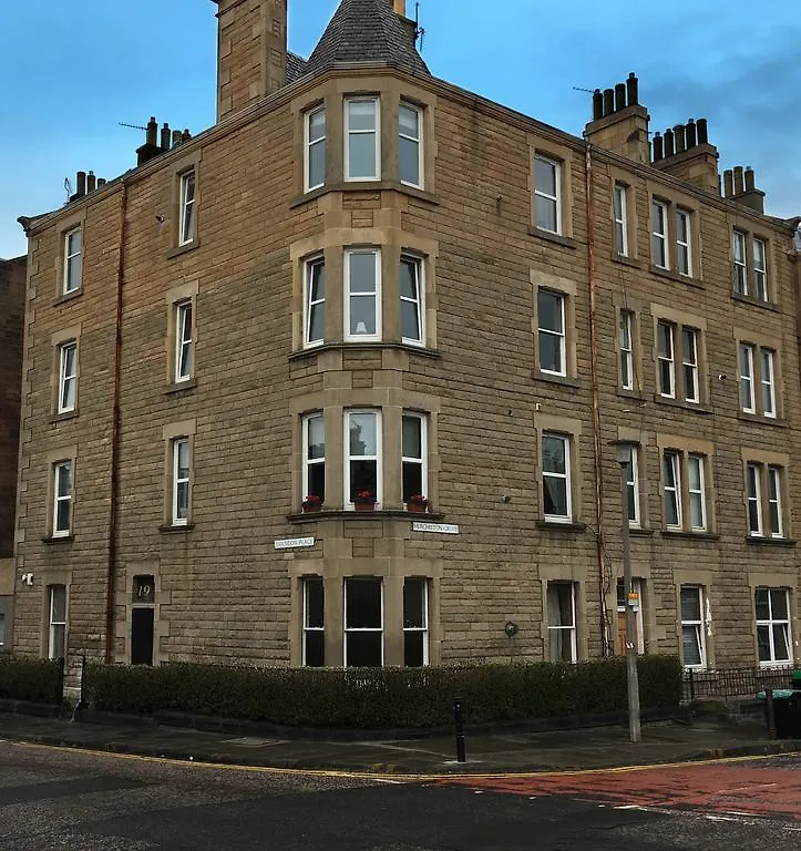 Edinburgh Canal Apartment