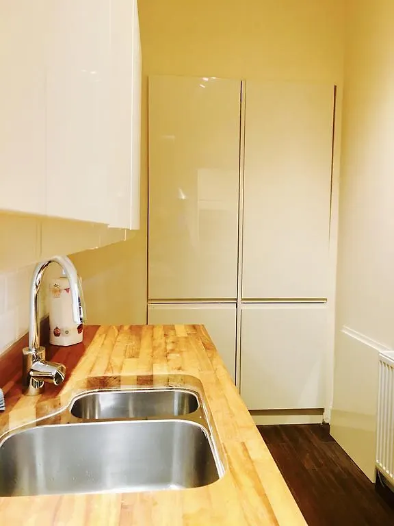 Edinburgh Canal Apartment